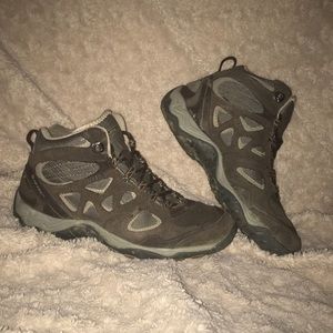 Hi-Tec Women’s Waterproof Hiking Books